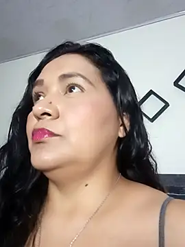 Snapshot of Laurasofia01 chatting on 10/08/25, 04:47 Laurasofia01 online show from 10/08/25, 04:47