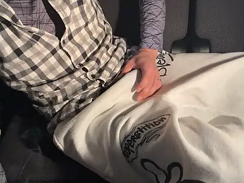 CAMEL1913 online show from 11/01/25, 05:18