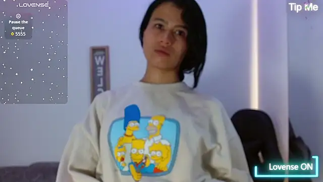 Snapshot of luna_starr69 chatting on 11/14/25, 01:04 luna starr69 online show from 11/14/25, 01:04