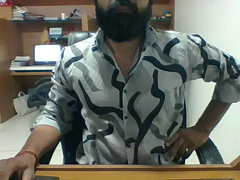 Snapshot of autophile-indian chatting on 03/26/26, 07:39 autophile-indian online show from 03/26/26, 07:39