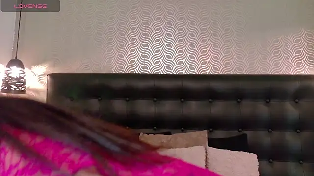 Sharonevanss  online show from 11/11/25, 08:36