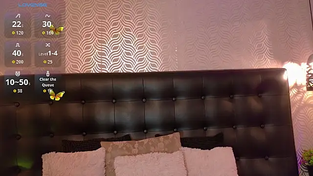 Snapshot of Sharonevanss_ chatting on 09/23/25, 08:38 Sharonevanss online show from 09/23/25, 08:38
