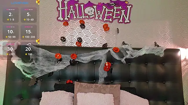 Snapshot of Sharonevanss_ chatting on 10/20/25, 08:31 Sharonevanss online show from 10/20/25, 08:31
