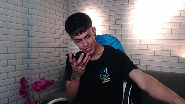 Thiago twink online show from 09/19/25, 02:37