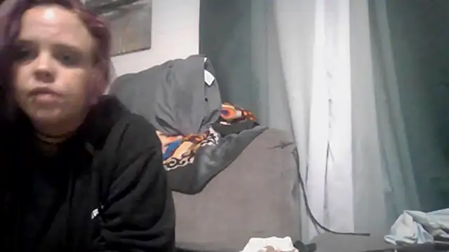 Snapshot of TWiSTYTheTwizted chatting on 06/20/26, 04:39 TWiSTYTheTwizted online show from 06/20/26, 04:39