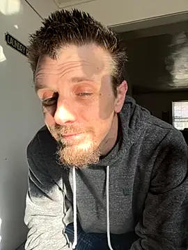 Snapshot of alwayshorny90 chatting on 11/12/25, 03:05 alwayshorny90 online show from 11/12/25, 03:05