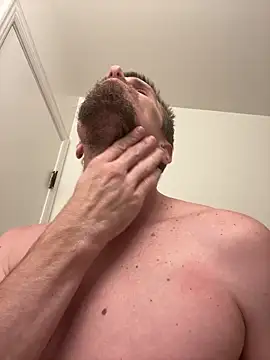 Snapshot of alwayshorny90 chatting on 11/16/25, 03:55 alwayshorny90 online show from 11/16/25, 03:55