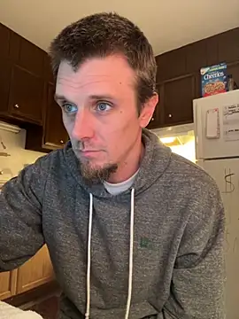 Snapshot of alwayshorny90 chatting on 11/17/25, 02:59 alwayshorny90 online show from 11/17/25, 02:59