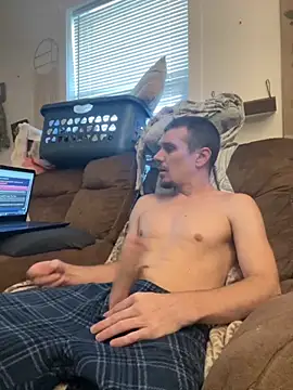 Snapshot of alwayshorny90 chatting on 10/04/25, 12:07 alwayshorny90 online show from 10/04/25, 12:07