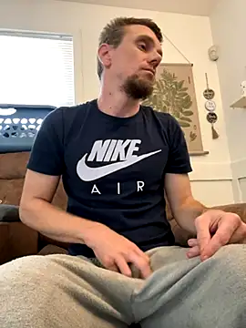 Snapshot of alwayshorny90 chatting on 11/01/25, 05:29 alwayshorny90 online show from 11/01/25, 05:29