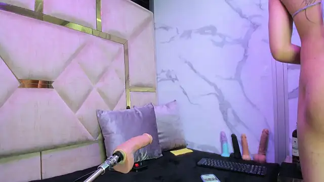 Allisonts69 online show from 02/03/26, 05:38