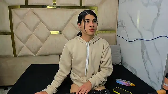 Allisonts69 online show from 09/15/25, 10:32