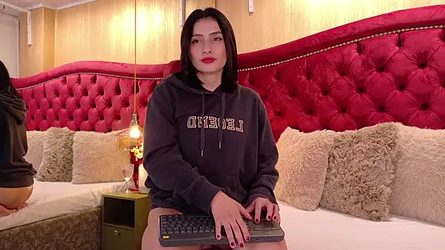 ZaraGold online show from 11/25/25, 11:16