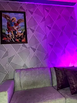 Alisse taylor2 online show from 12/05/25, 12:04