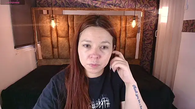 Isa Thompson   online show from 03/15/26, 12:01