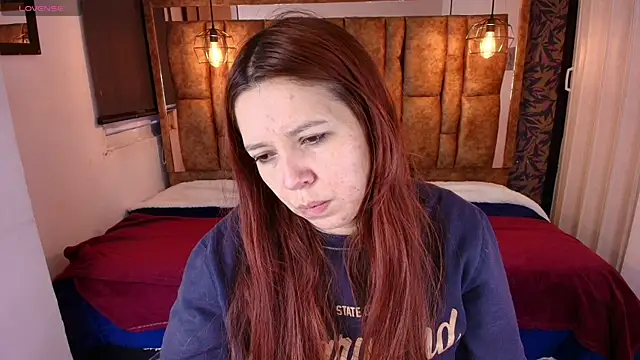 Isa Thompson   online show from 04/19/26, 11:33