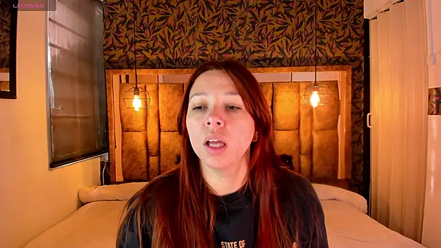 Isa Thompson   online show from 10/27/25, 12:06