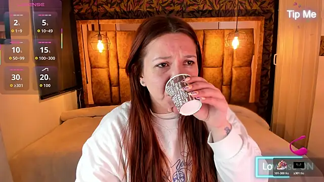 Isa Thompson   online show from 11/06/25, 11:47