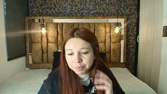 Isa Thompson   online show from 02/21/26, 11:45