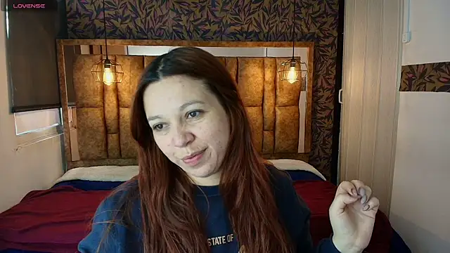 Isa Thompson   online show from 05/13/26, 11:50