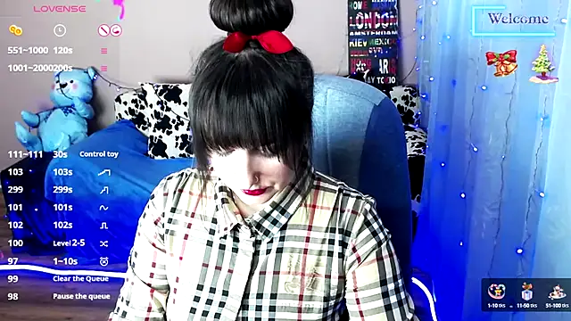 Snapshot of MilaRay chatting on 02/06/25, 11:09 MilaRay online show from 02/06/25, 11:09