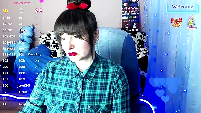 Snapshot of MilaRay chatting on 02/04/25, 10:43 MilaRay online show from 02/04/25, 10:43