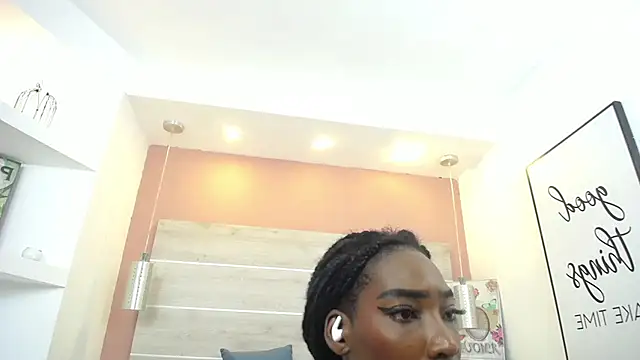 AlexandraCambell online show from 11/30/25, 12:22