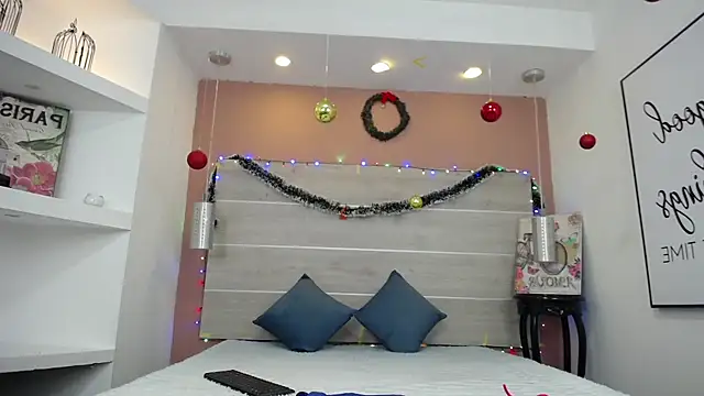 AlexandraCambell online show from 12/15/25, 11:38