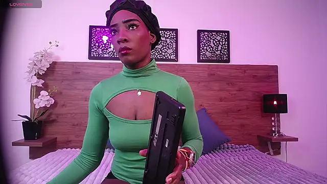 AlexandraCambell online show from 02/03/26, 08:25