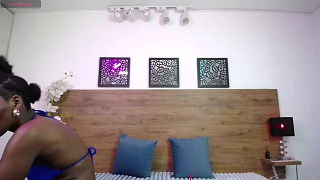 AlexandraCambell online show from 02/13/26, 08:36