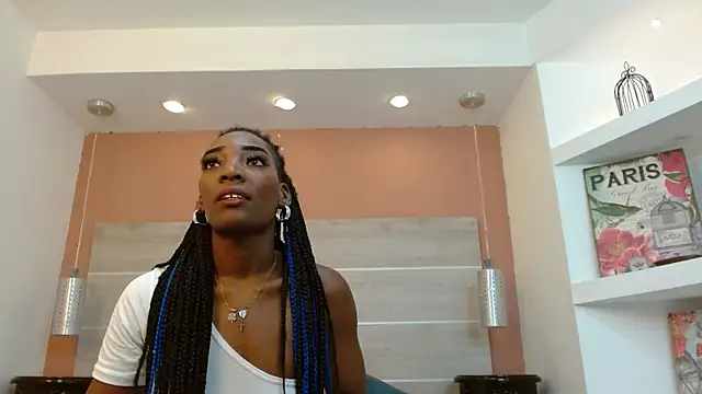 Snapshot of AlexandraCambell chatting on 04/28/26, 02:27 AlexandraCambell online show from 04/28/26, 02:27