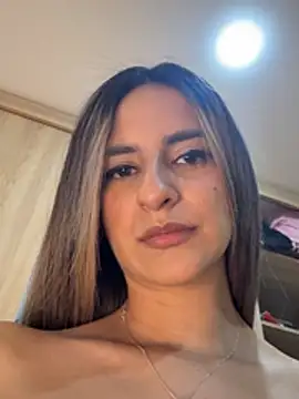 NIQUEILLA8 online show from 03/27/26, 12:52