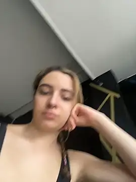 karla-thomsom10 online show from 04/09/26, 04:46