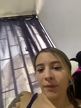 karla-thomsom10 online show from 10/02/25, 09:29