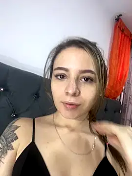 karla-thomsom10 online show from 09/11/25, 10:21