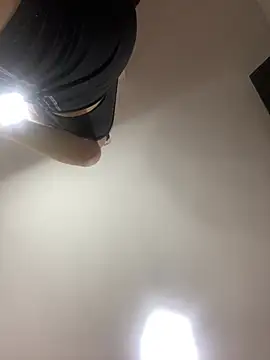 Snapshot of karla-thomsom10 chatting on 02/11/26, 10:20 karla-thomsom10 online show from 02/11/26, 10:20