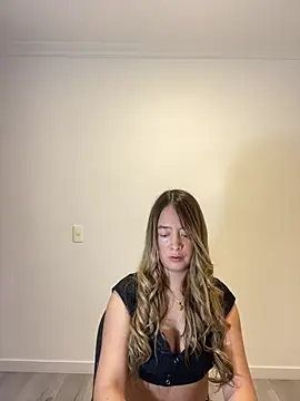 Zara Ross online show from 10/07/25, 01:17