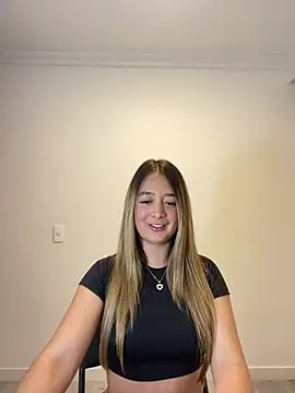 Zara Ross online show from 07/14/26, 03:00