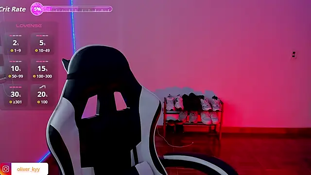 Snapshot of Casper___kyy chatting on 10/21/25, 06:51 Casper kyy online show from 10/21/25, 06:51