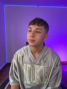 Snapshot of Casper___kyy chatting on 02/18/26, 07:43 Casper kyy online show from 02/18/26, 07:43