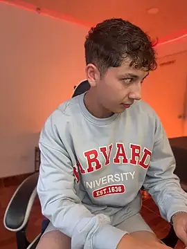 Snapshot of Casper___kyy chatting on 11/14/25, 11:14 Casper kyy online show from 11/14/25, 11:14