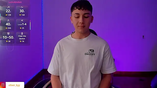 Snapshot of Casper___kyy chatting on 01/14/26, 06:33 Casper kyy online show from 01/14/26, 06:33