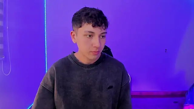 Snapshot of Casper___kyy chatting on 12/14/25, 09:20 Casper kyy online show from 12/14/25, 09:20