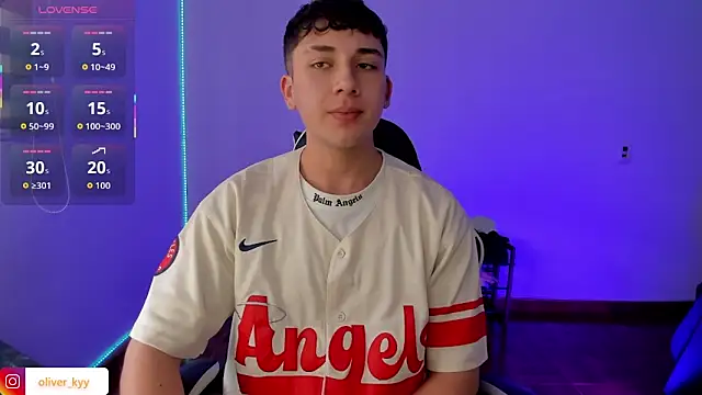 Snapshot of Casper___kyy chatting on 01/17/26, 07:06 Casper kyy online show from 01/17/26, 07:06