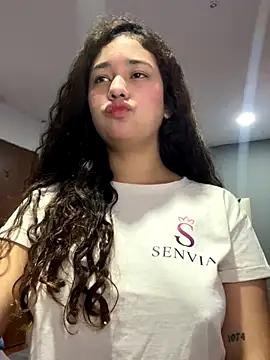 lana rousse01 online show from 11/30/25, 11:38