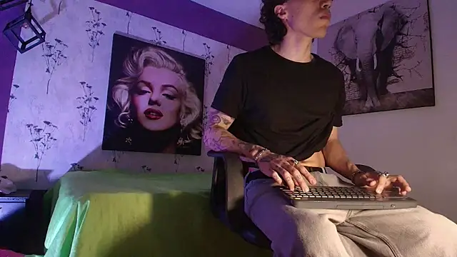 felix  star online show from 10/14/25, 07:58