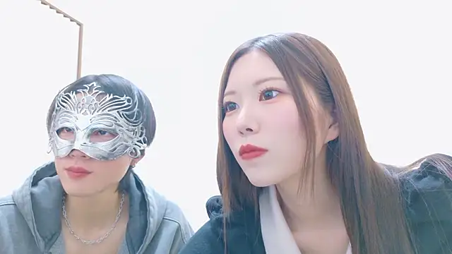 Snapshot of Reto-sama chatting on 10/28/25, 01:10 Reto-sama online show from 10/28/25, 01:10