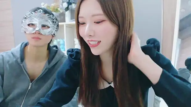 Snapshot of Reto-sama chatting on 11/04/25, 01:04 Reto-sama online show from 11/04/25, 01:04