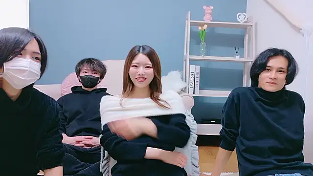 Snapshot of Reto-sama chatting on 11/22/25, 03:44 Reto-sama online show from 11/22/25, 03:44