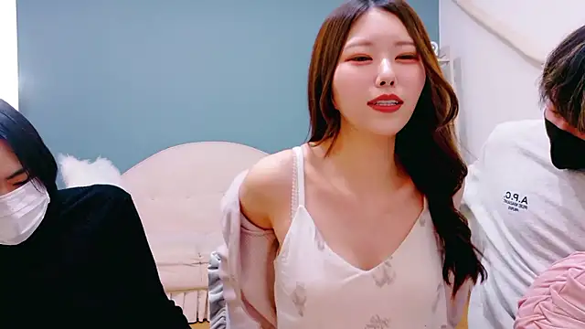 Snapshot of Reto-sama chatting on 11/14/25, 01:37 Reto-sama online show from 11/14/25, 01:37